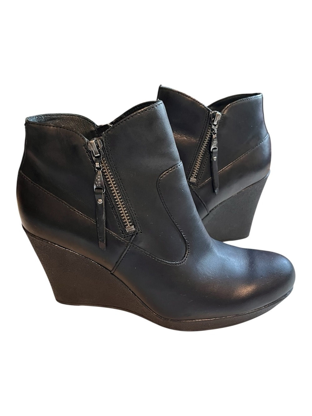UGG Meredith Black Leather Wedge Ankle Booties size 8.5